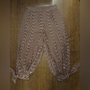 Chic Wavy Patterned Harem Style Pants